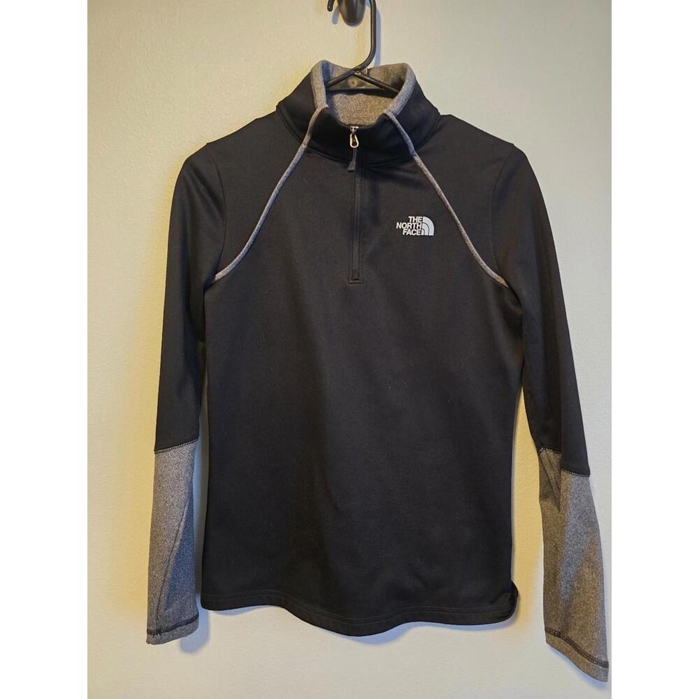 The North Face Women’s Black/Grey Quarter Zip Longsleeve (S)